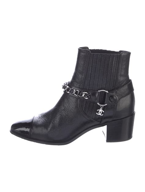 chanel lace ups 2019|Chanel 2019 Interlocking CC Logo Lace.